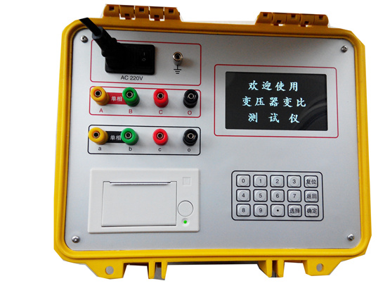 LCBZC-B變壓器變比測試儀，可以檢查變壓器的繞組、分接開關的狀況,判斷變壓器是否存在線圈短路、連接錯誤、匝間短路等缺陷，從而保證設備的安全使用。